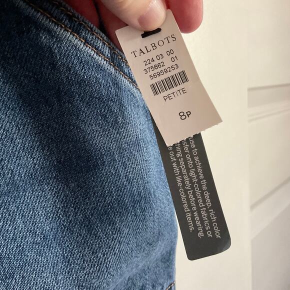 Talbots Summerweight Straight Leg Ankle Jeans - Size 8P - NEW - Picture 4 of 9